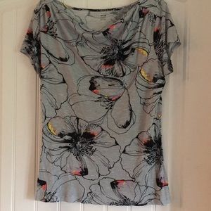 APT 9 Size LG Floral tee